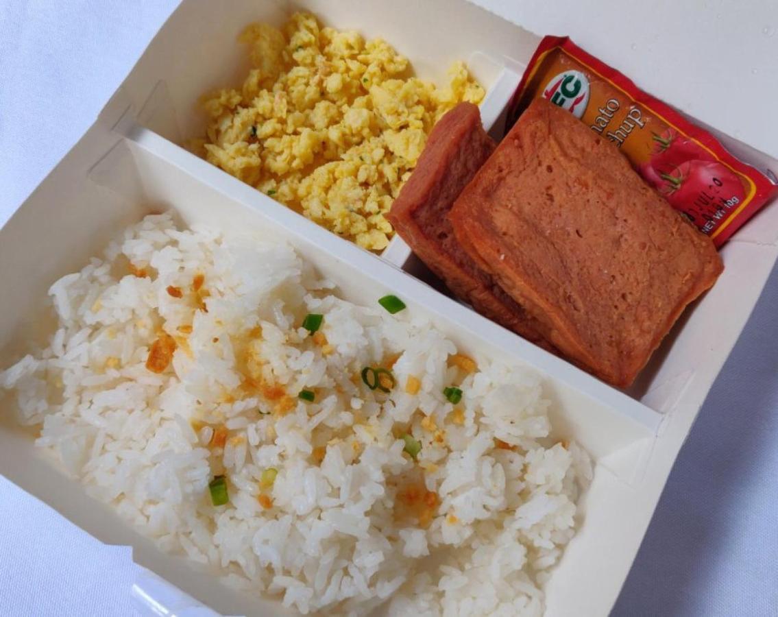 Reddoorz Near Naia Terminal 1 Hotel Paranaque City Bagian luar foto