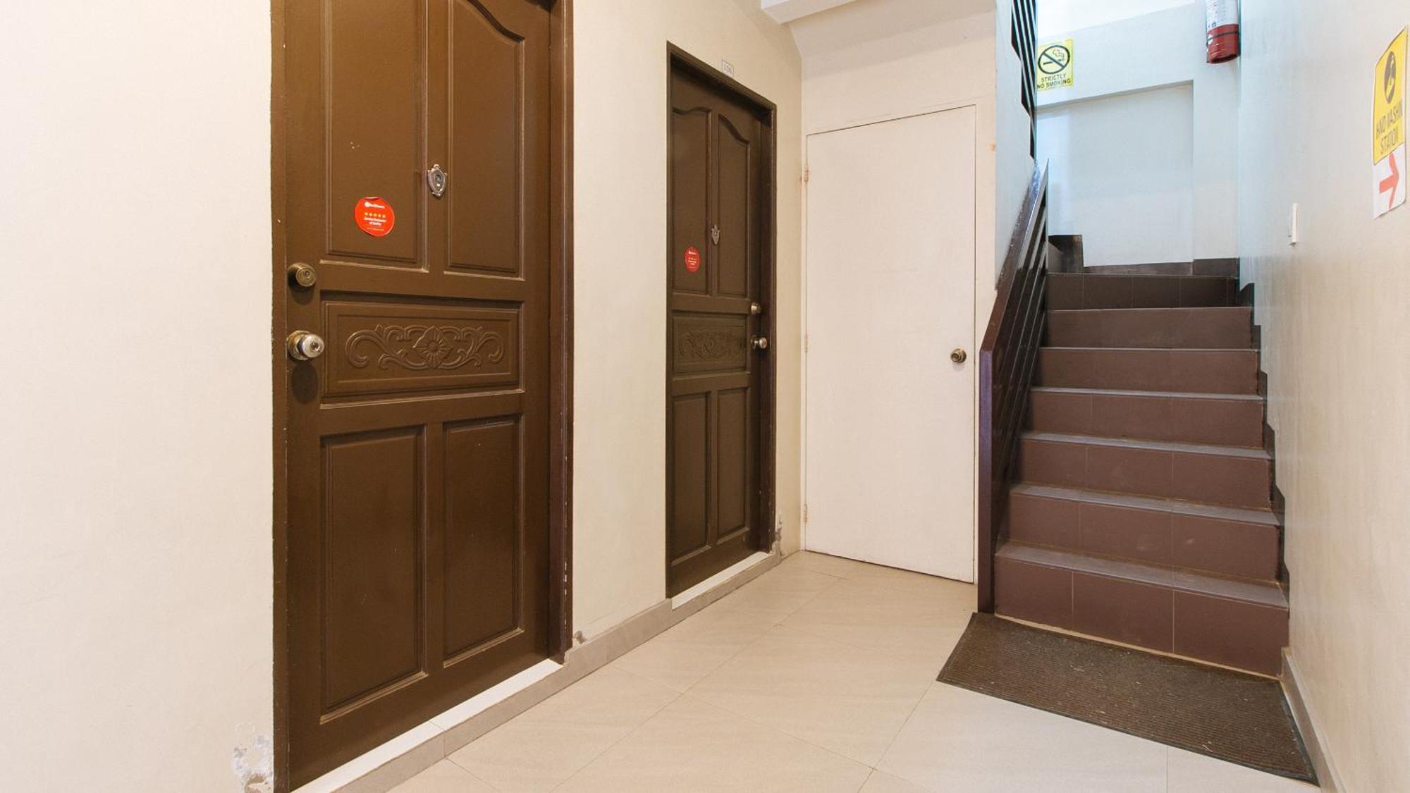 Reddoorz Near Naia Terminal 1 Hotel Paranaque City Bagian luar foto